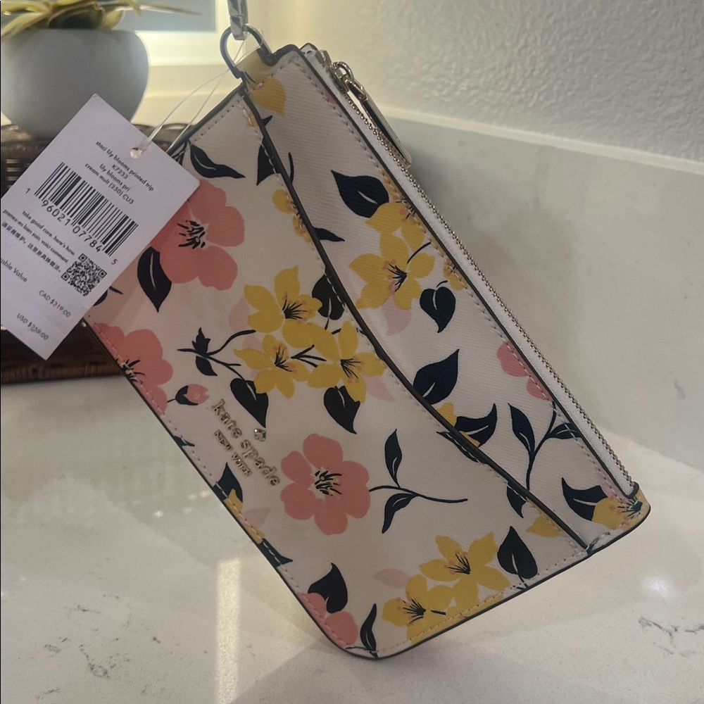 Kate Spade NWT Lily Blooms Printed Trip Wristlet Clutch - Picture 14 of 14